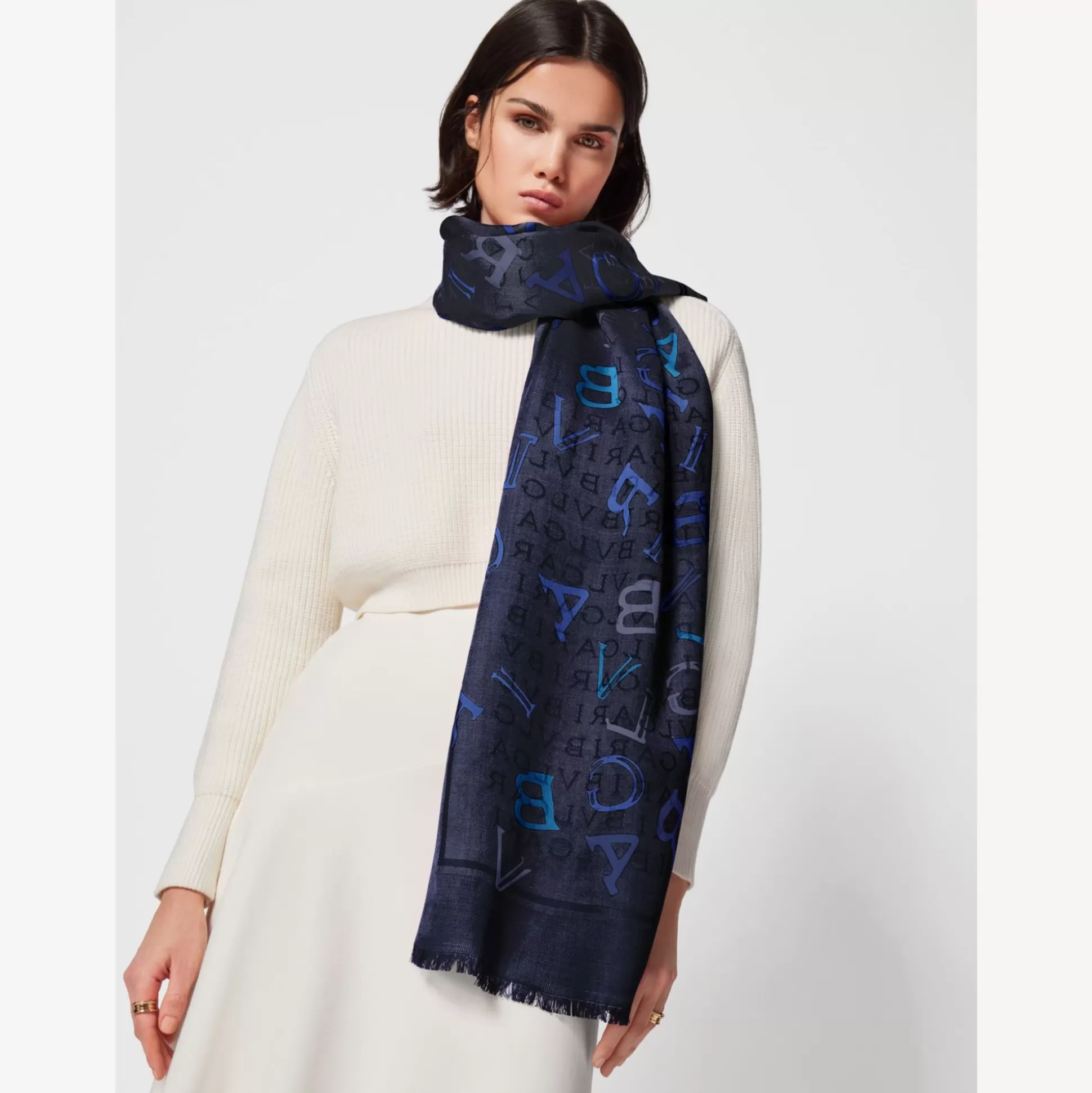 Fashion BVLGARI Logomania Stole