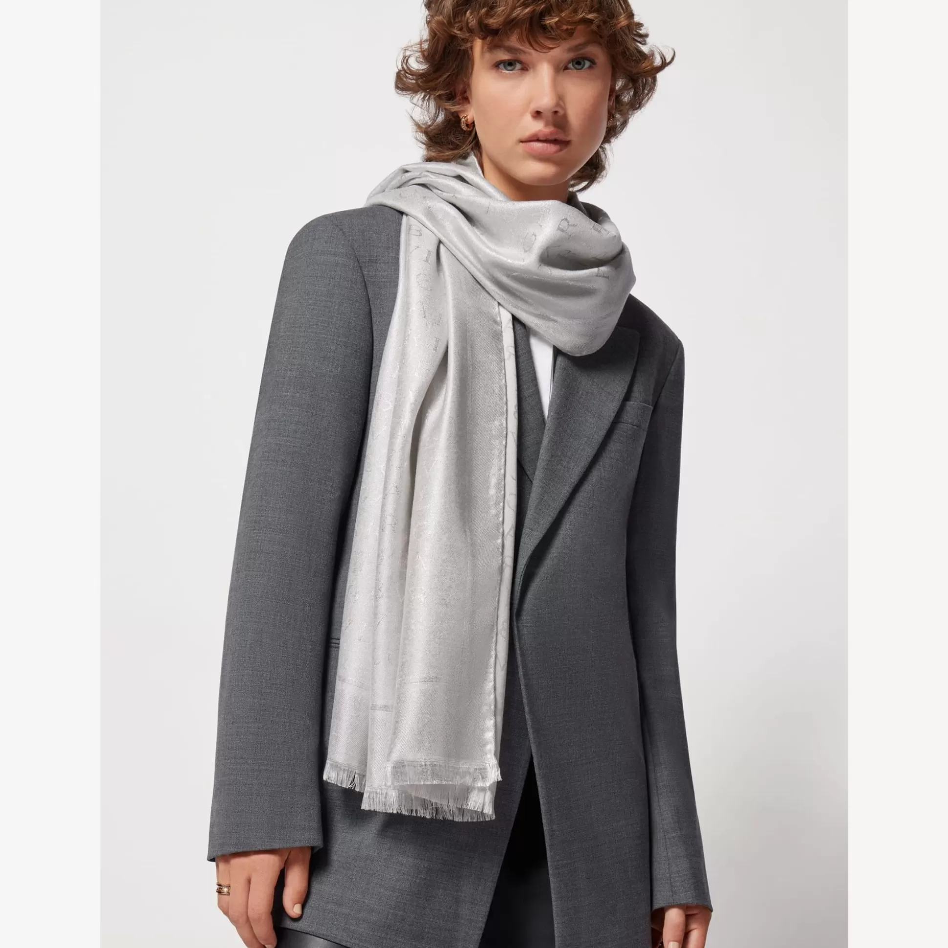 Fashion BVLGARI Logomania Stole