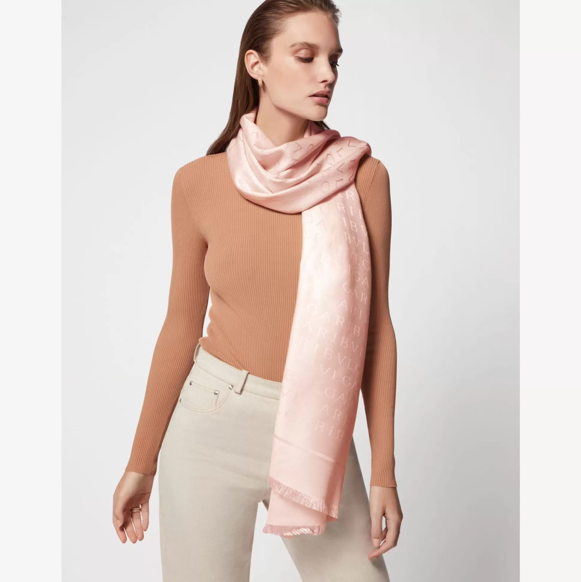 Shop BVLGARI Logomania Stole